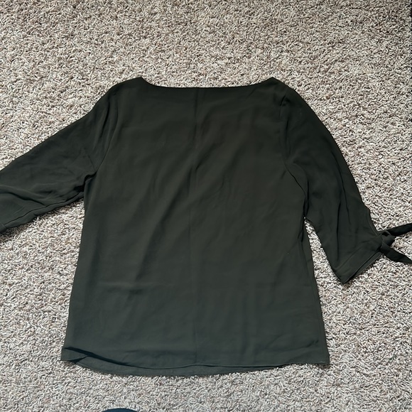 Skies Are Blue Olive Green Lined Blouse with Gold Sequins 3/4 Sleeve Size Medium - Picture 8 of 8